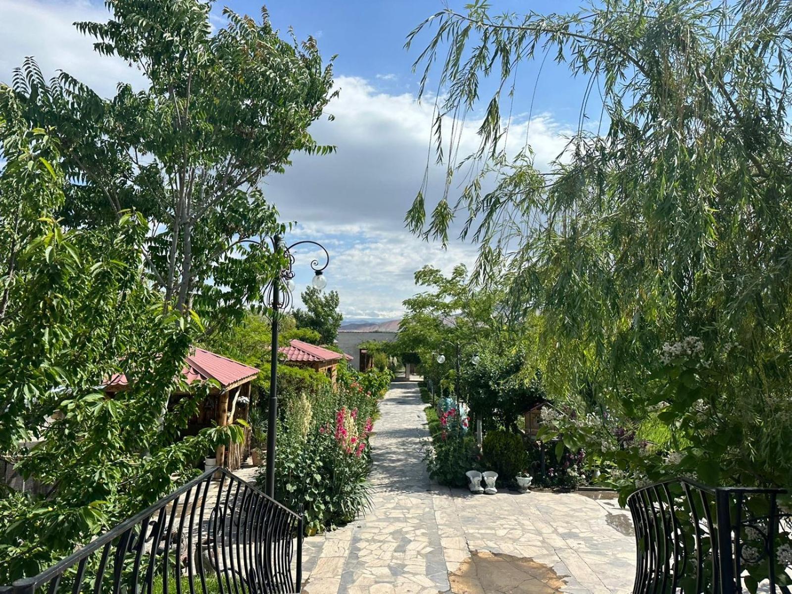 Ralina Restaurant And Hotel Ararat Ngoại thất bức ảnh